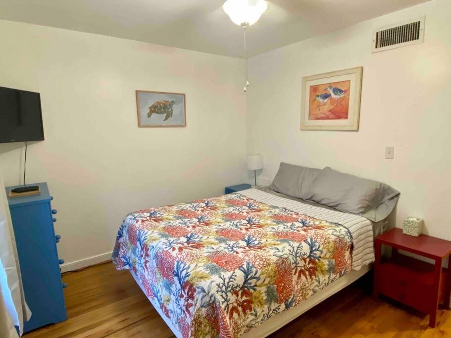 Endless Summer -Updated Townhome, 3-5 Minute Walk To The Beach! Indian Harbour Beach Экстерьер фото
